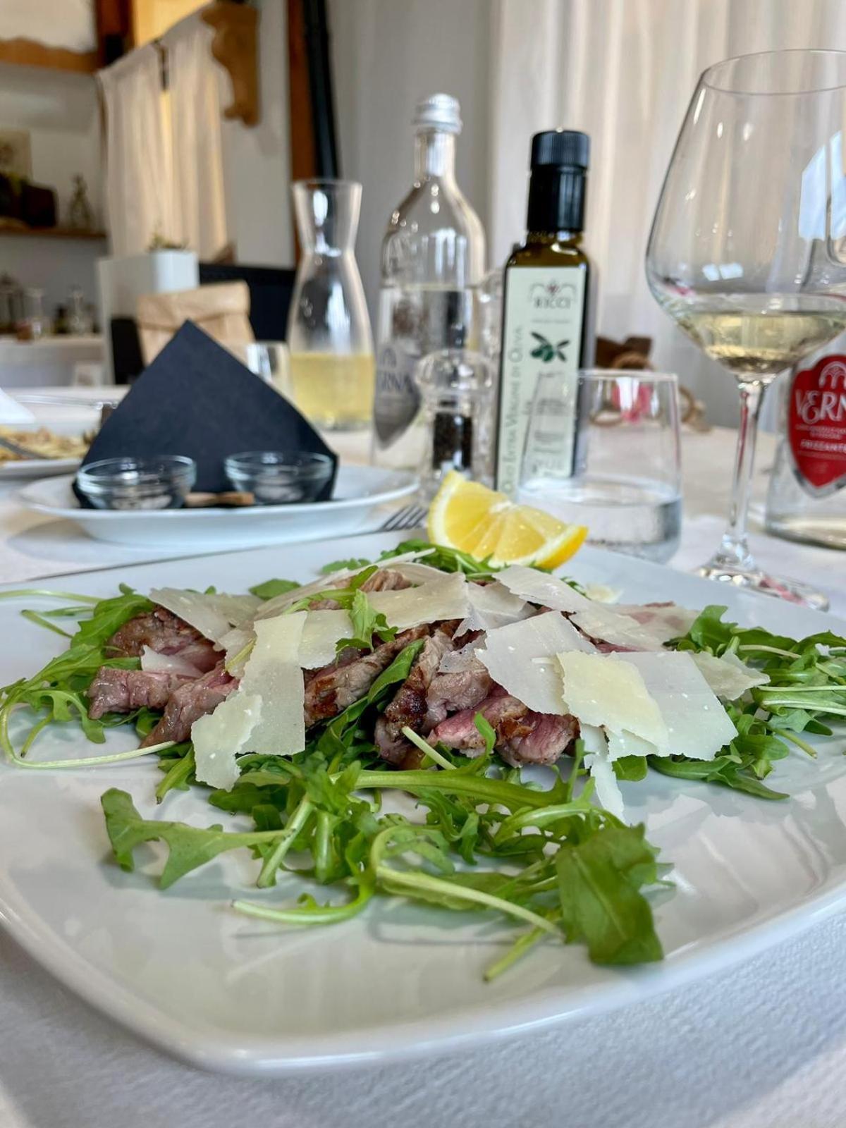 Hotel Ristorante Le Querciolaie Dei Ricci ฟอนเตบลันดา ภายนอก รูปภาพ