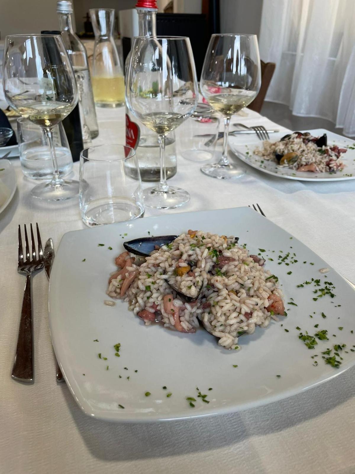 Hotel Ristorante Le Querciolaie Dei Ricci ฟอนเตบลันดา ภายนอก รูปภาพ