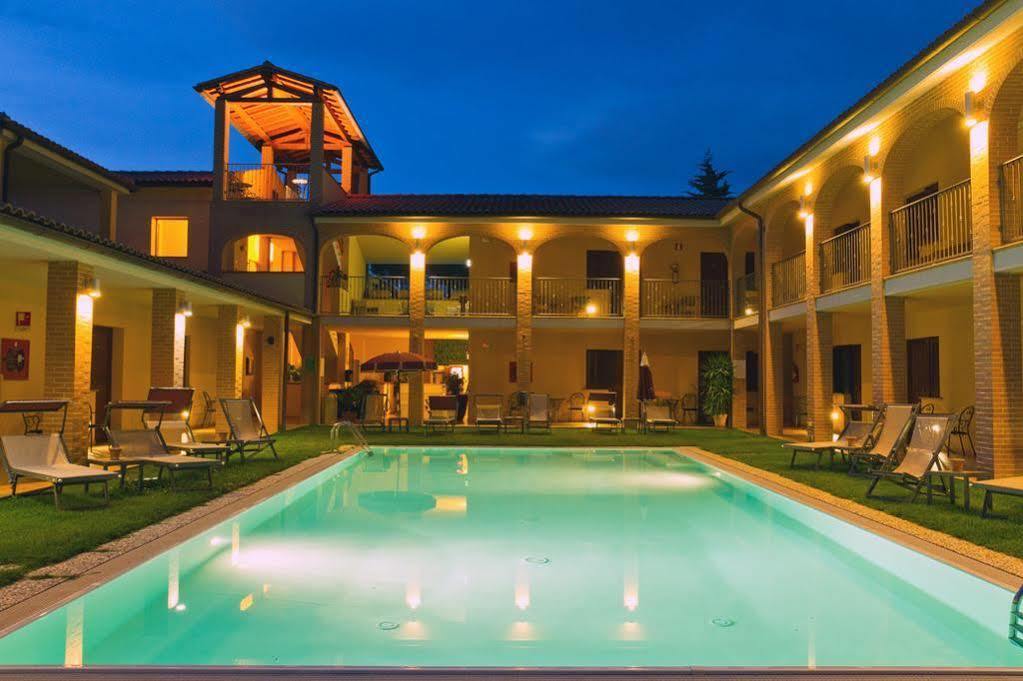 Hotel Ristorante Le Querciolaie Dei Ricci ฟอนเตบลันดา ภายนอก รูปภาพ